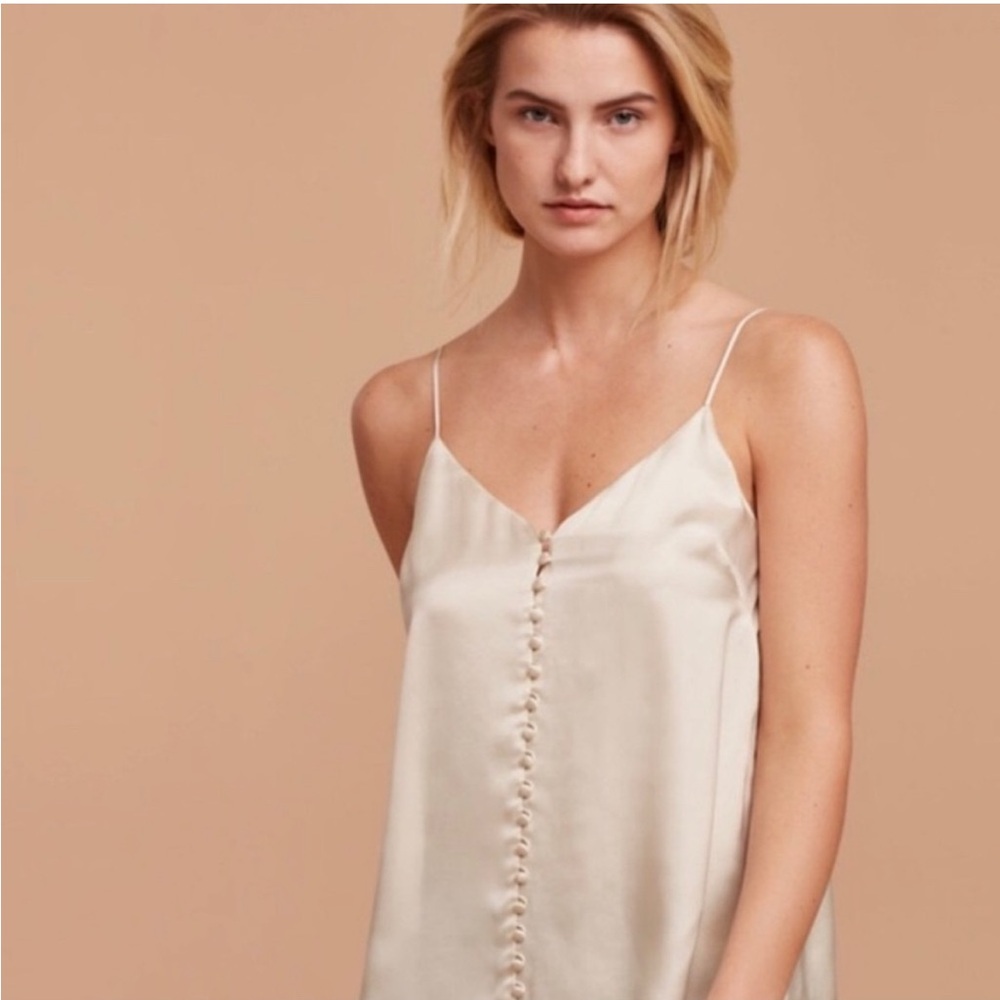 NWOT Aritzia Wilfred Marquis Button Down Camisole Tank in cream